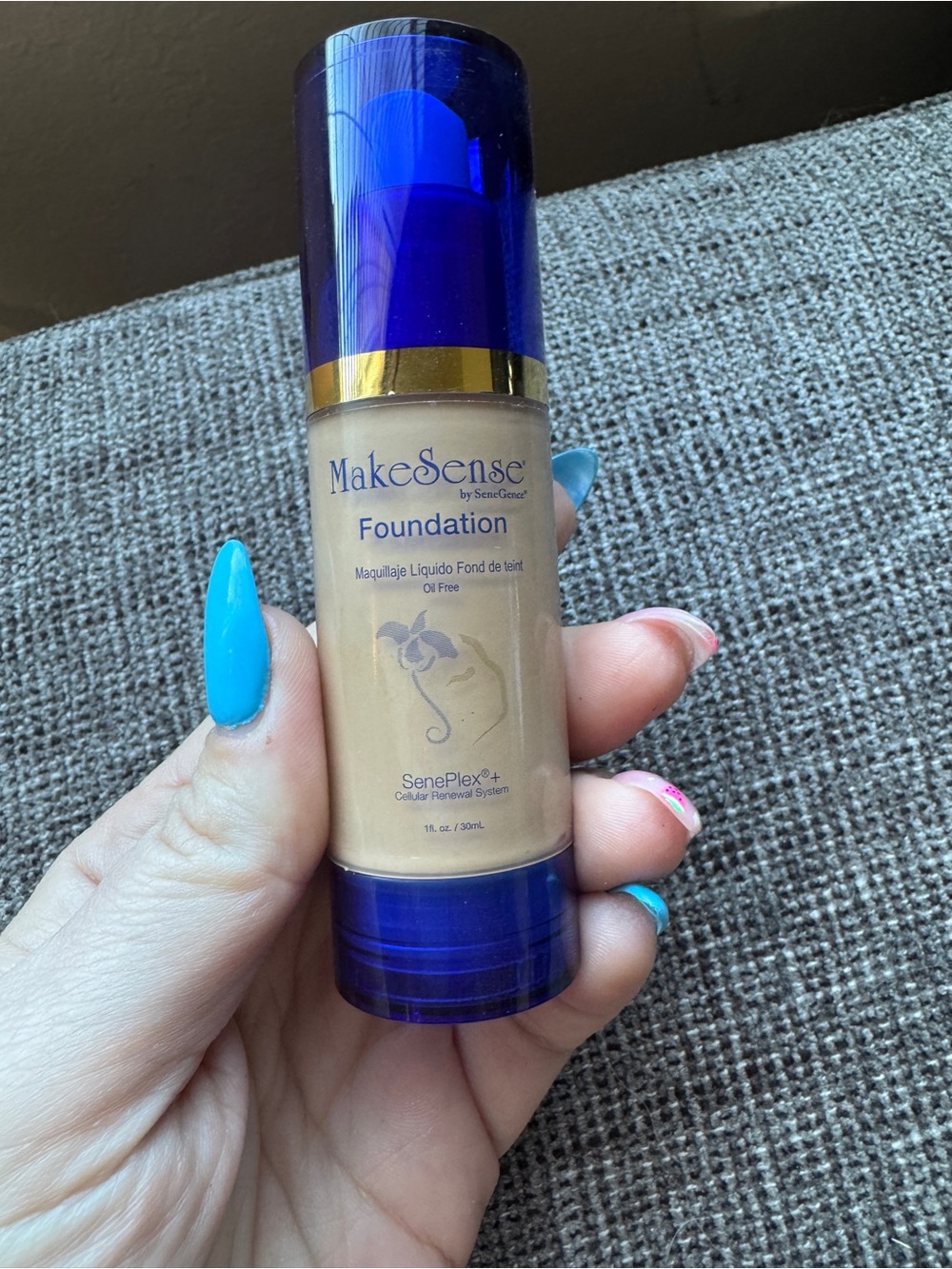 Senegence makes sense Foundation - suede